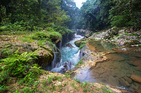 美丽的天然游泳池SEMUCChampey,兰金,危地马拉,洲图片