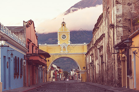 卡特琳娜岛安提瓜岛殖民建筑古老的安提瓜危地马拉城洲背景
