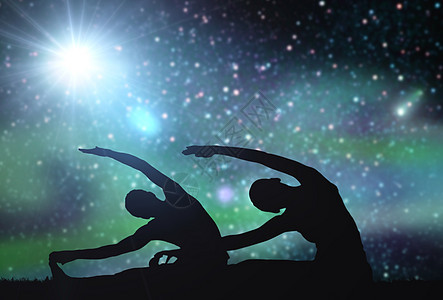 健身,正念谐黑色轮廓的夫妇瑜伽练背景夫妇太空背景下瑜伽练夫妇太空背景下瑜伽练图片