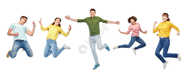 幸福自由运动人的微笑的轻国际朋友白色背景下空中跳跃快乐的人朋友空中跳过白色快乐的人朋友空中跳过背景图片