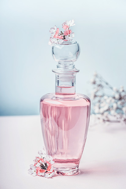 花卉香水瓶与花 正视图香水 化妆品 植物香味柔的颜色美丽的高清图片下载 正版图片 摄图网