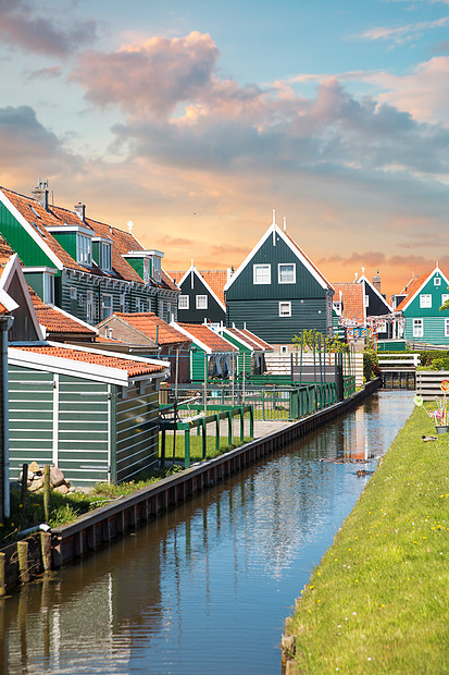 荷兰奥兰镇volendam的传统房屋