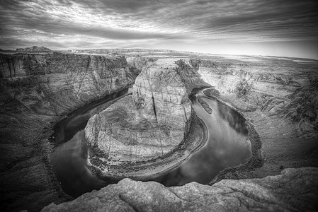 亚利桑那州北部科罗拉多河著名的马蹄形弯道黑白摄影科罗拉多河亚利桑那州北部图片