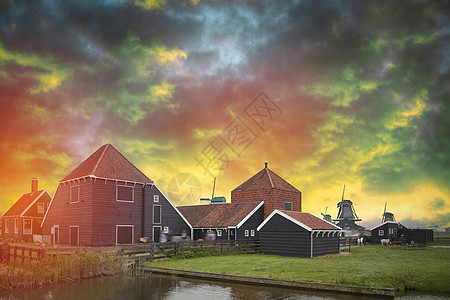 荷兰奥兰镇Volendam的传统房屋荷兰,Volendam图片