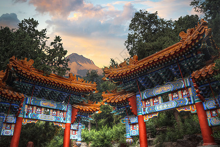 北海公园北京紫禁城西北的个帝国花园北海公园个帝国花园背景图片