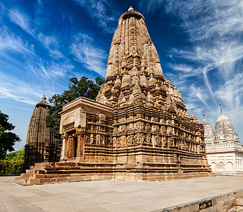 印度著名旅游景点卡朱拉霍的瓦曼寺,印度马迪亚邦卡朱拉奥的瓦曼神庙图片