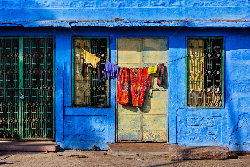 生动的蓝色油漆房子乔杜尔蓝色城市,拉贾斯坦邦,印度拉贾斯坦邦乔德普尔的蓝色房子图片