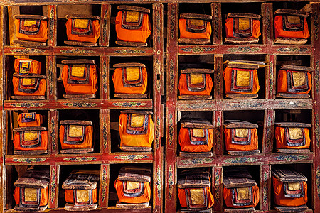 蒂克西贡帕佛教寺院图书馆旧手稿的折页拉达克,佛教寺院旧手稿的折页图片