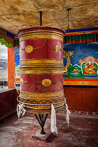 佛教祈祷轮Mani轮ThikseyGompa佛教神秘拉达克,藏传佛教祈祷轮,拉达克图片