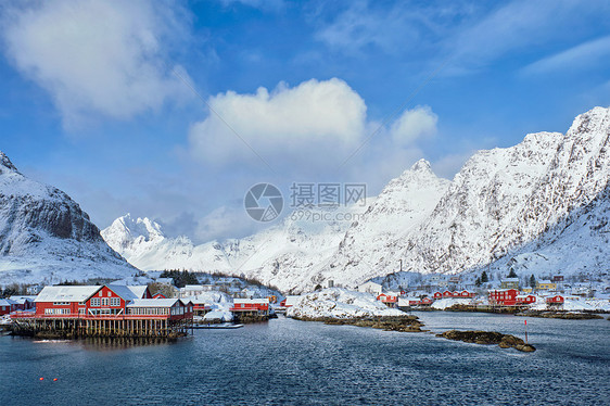 传统的渔村a洛福滕岛,挪威与红色罗布屋冬天雪a挪威洛福腾群岛上的村庄图片