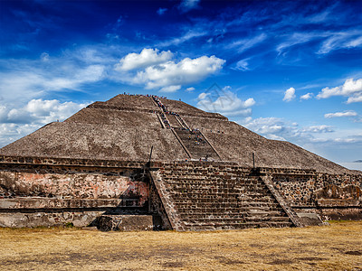 太阳金字塔著名的墨西哥旅游地标墨西哥Teotihuacan太阳的金字塔墨西哥Teotihuacan图片