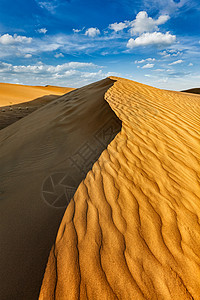 塔尔沙漠的萨姆沙丘拉贾斯坦邦,印度塔尔沙漠的沙丘图片
