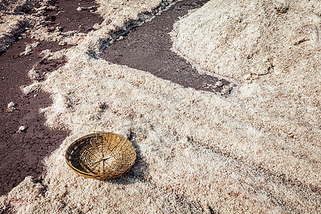 印度桑巴尔,拉贾斯坦邦,桑巴尔湖盐矿空篮盐矿的空篮子图片