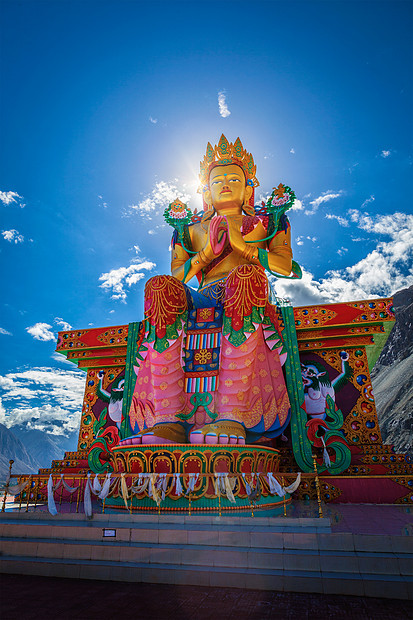 佛教弥勒佛像盘古帕佛教寺院斯迪吉特,努布拉谷拉达克,佛陀弥勒雕像迪斯吉特贡帕努布拉谷拉达克,图片