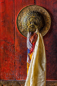蒂克西贡帕佛教寺院大门把手拉达克,蒂克西贡帕佛教寺院的门把手图片