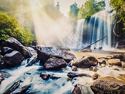 复古效果过滤时尚风格的形象热带瀑布金边,柬埔寨柬埔寨的热带瀑布图片