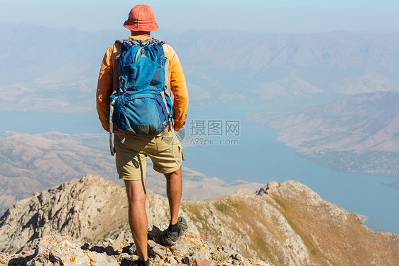 乌兹别克斯坦的钦根山徒步旅行图片