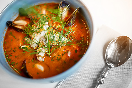 食物,新北欧美食,烹饪烹饪海鲜汤与鱼蓝色贻贝碗用鱼贻贝海鲜汤背景图片