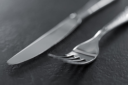 餐桌,餐具饮食叉子刀的把叉子刀关桌子上图片