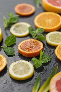 食物,健康饮食素食柚子,橘子,柚子石灰片石板石桌靠近柚子,柚子石灰图片