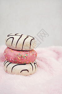 时髦的甜甜圈背景图片