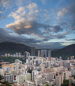 里约热内卢,巴西穿过海湾的城市景色图片