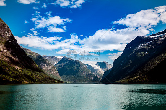 美丽的自然挪威自然景观洛瓦尼特湖图片