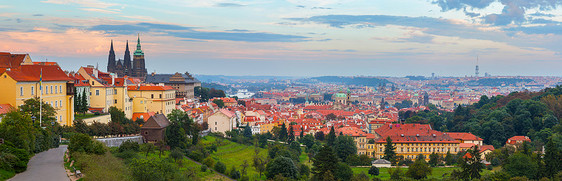 布拉格全景与布拉格城堡图片
