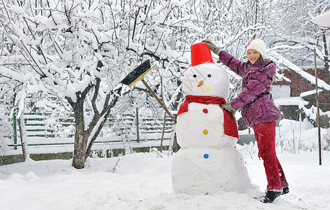 雪人轻女孩图片