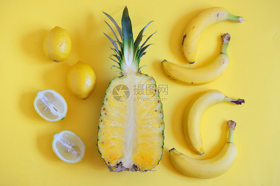 黄色背景的水果图片