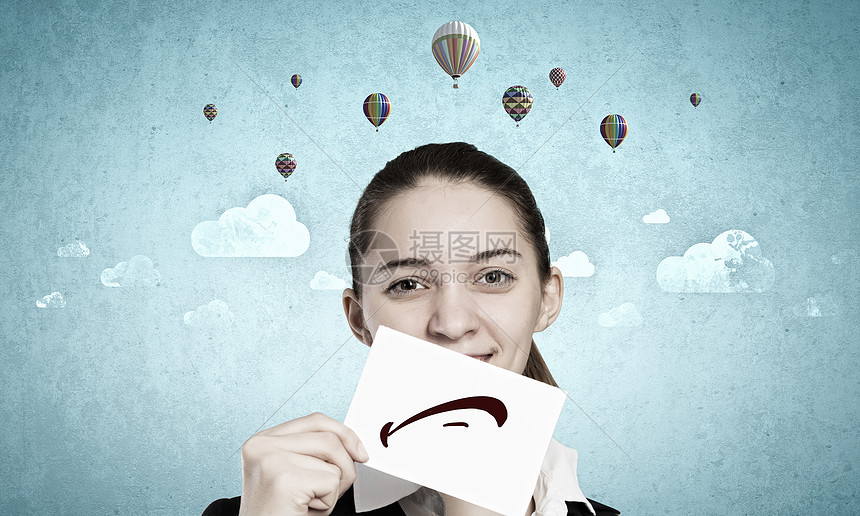 隐藏情绪轻的女商人着纸带着悲伤的微笑