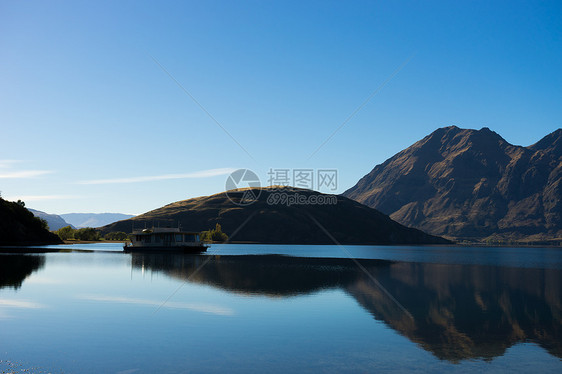 风景如画新西兰阿尔卑斯山湖泊的自然景观图片