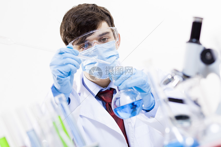 ‘~实验室化学测试的轻科学家以科学的名义  ~’ 的图片