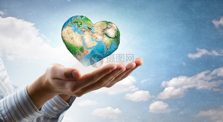 们星球的未来掌握你手中紧紧握住地球的双手这幅图像的元素由美国宇航