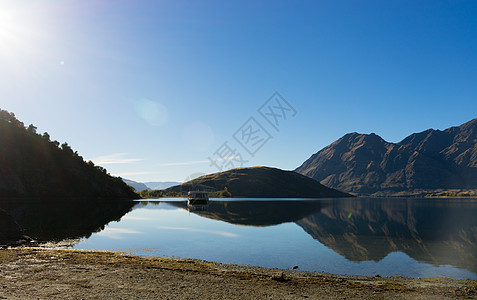 风景如画新西兰阿尔卑斯山湖泊的自然景观图片