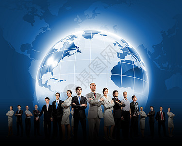 商业队合作群成功的自信商人全球化图片