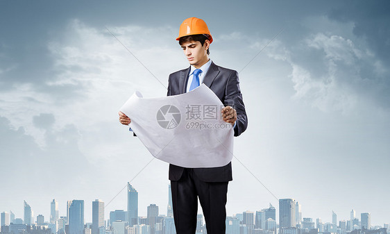 人类工程师轻的建筑师看建筑项目图片