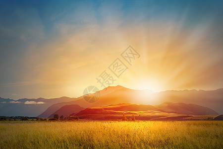 日出山上自然景观太阳天际线升图片