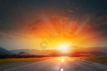 空沥青路太阳天际线升日出路上图片