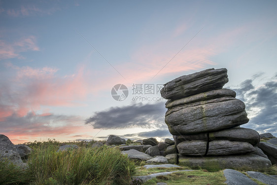 美丽的黎明日出景观形象的希格托夏季英国的高峰地区图片