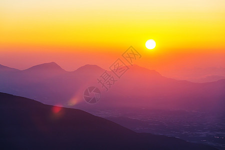 土耳其山脉美丽的自然景观荔枝路徒步旅行者中很名图片