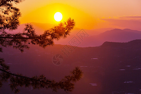 土耳其山脉美丽的自然景观荔枝路徒步旅行者中很名图片