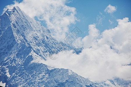 喜马拉雅山萨加马塔地区的山脉图片