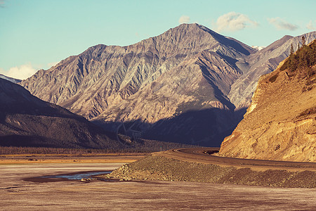 夏季加大落基山脉风景如画的山景图片