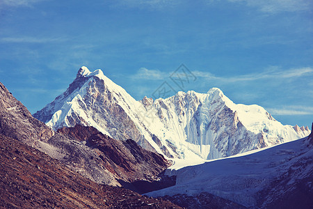 喜马拉雅山萨加马塔地区的山脉图片