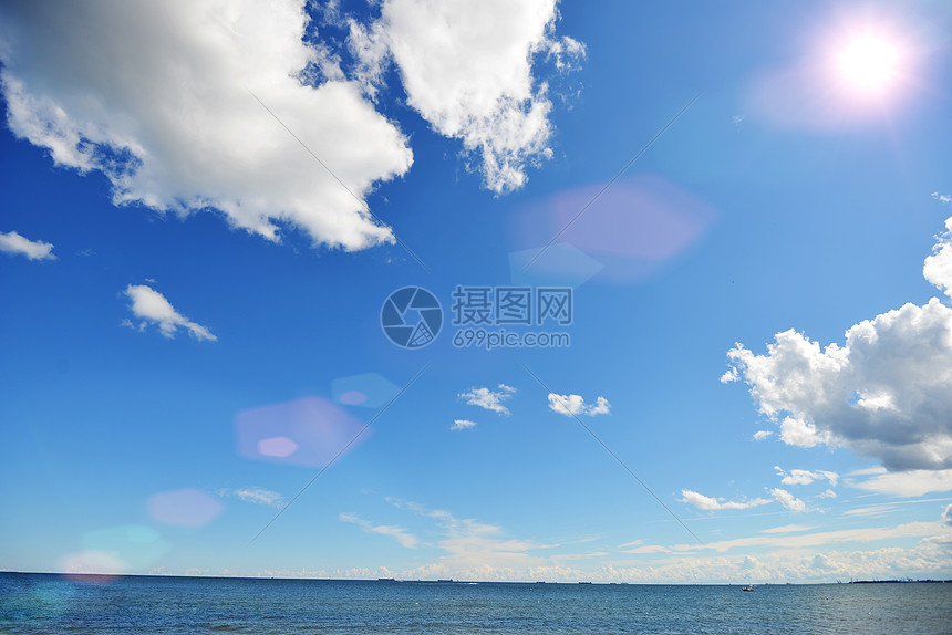 蓝天云的景观图片