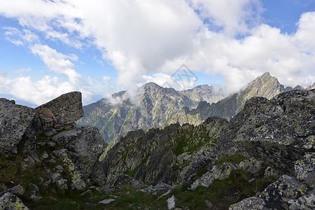 山坡山峰的山脉蓝天景观图片