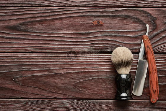 老式理发店工具旧的木制背景图片