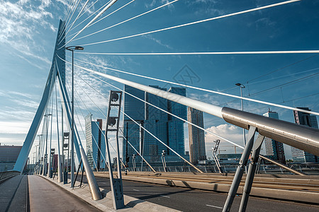 鹿特丹城市景观与伊拉斯谟桥荷兰荷兰南部图片