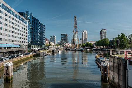 鹿特丹城市景观天际线与水渠前荷兰荷兰南部图片